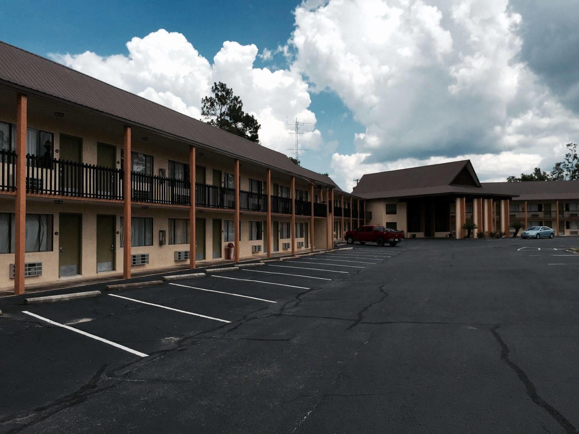 Tivoli Inn Bonifay Exterior photo